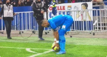 极致弯刀！孙兴慜完美任意球攻入国家队生涯第54球