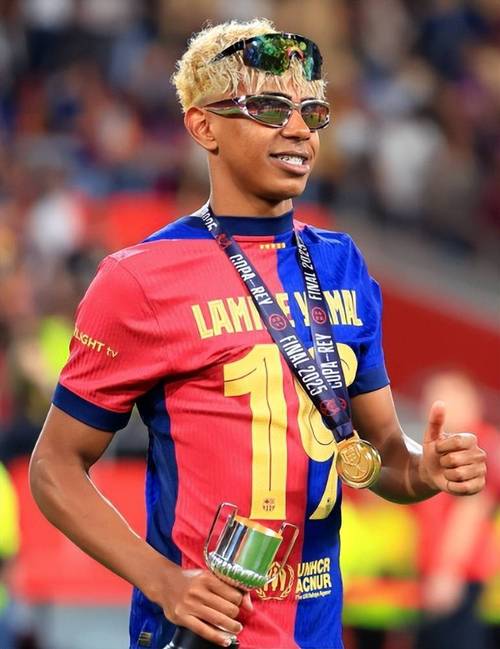 8-0中国女足，英格兰创造男女足各队新温布利的最大分差纪录（英格兰8-0大胜中国女足，刷新新温布利男女足最大分差纪录）