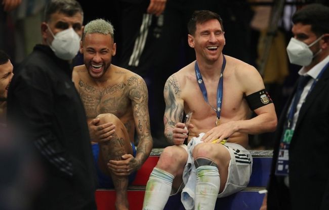 路易斯-迪亚斯导致阿什拉夫受伤，摩洛哥记者：你是个罪犯（阿什拉夫受伤引风波，摩洛哥记者痛斥路易斯-迪亚斯：你是个罪犯）