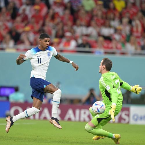 地上足球：皇马预定四大皆空！（地上足球：皇马本季恐四线无冠）