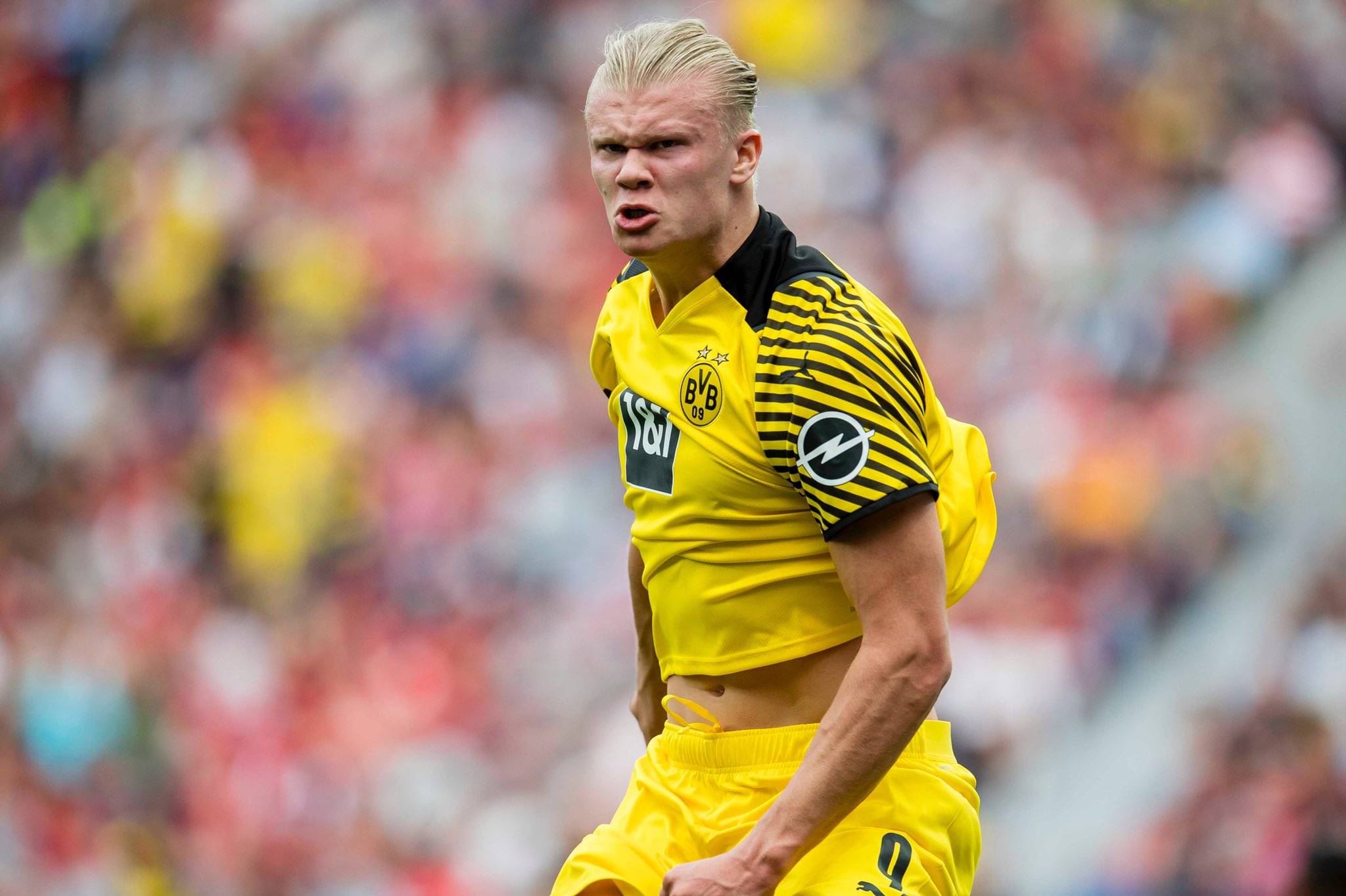 掘金半场4人得分上双，约基奇10分6助攻4篮板（半场结束掘金四人上双，约基奇10分6助4板）