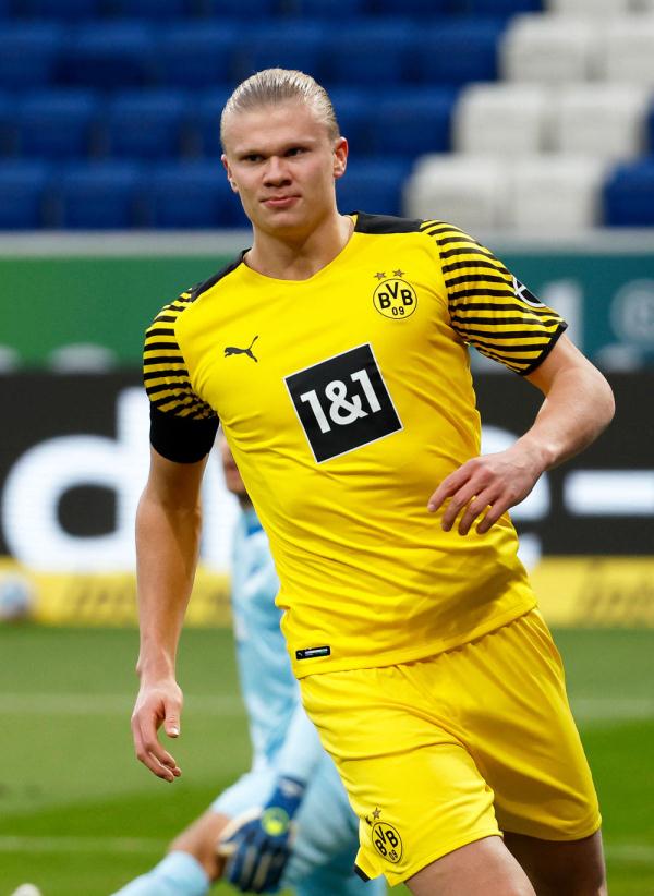 阿韦洛亚：霍安很有潜力，但需更刻苦训练才能进入皇马一线队（阿韦洛亚称霍安潜力十足，但仍需加倍苦练方可跻身皇马一线队）