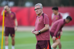 凯恩告别热刺：盼以好人好球员之名永载队史（凯恩挥别热刺：愿以品德与球技长存队史）