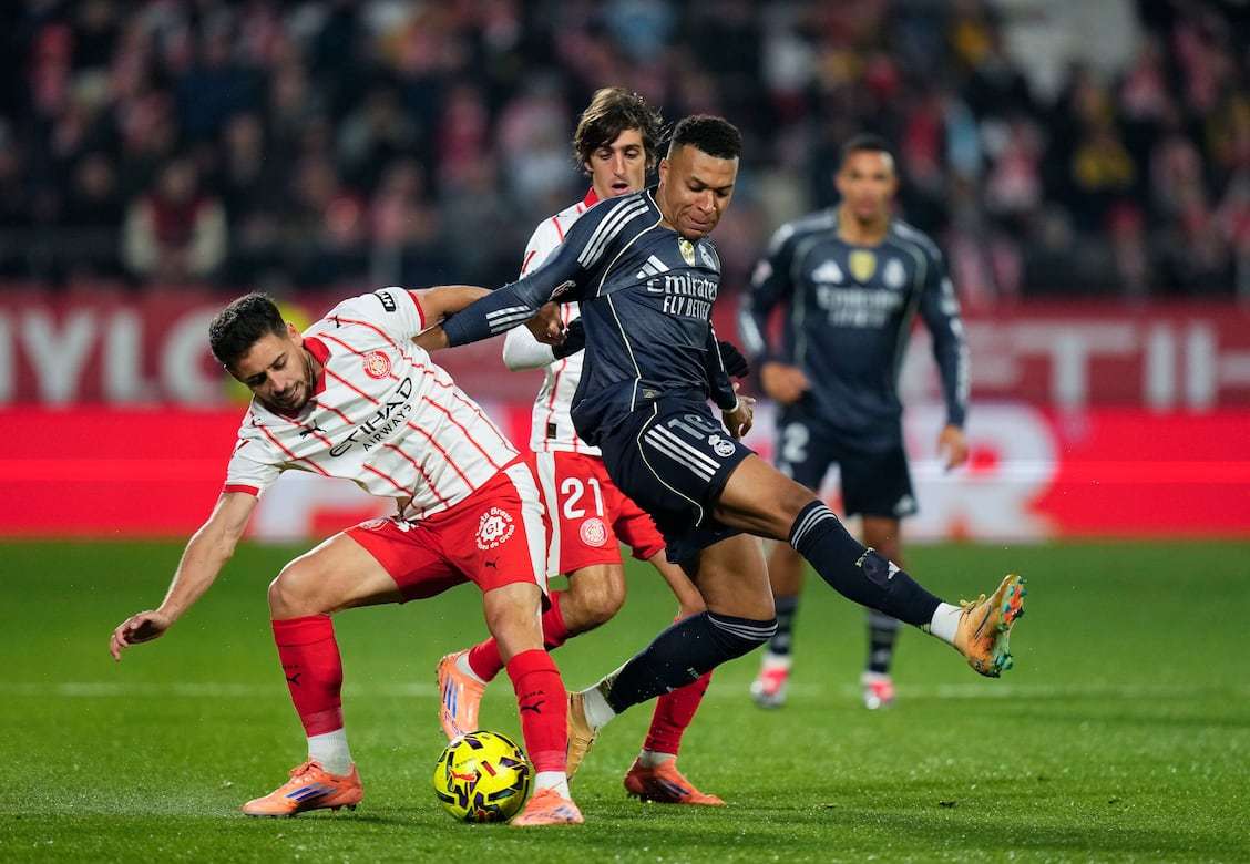 老鹰vs子弹前瞻：两队近期状态低迷，进攻火力决定走向（老鹰战子弹前瞻：状态下滑成共性，火力对比或成胜负手）