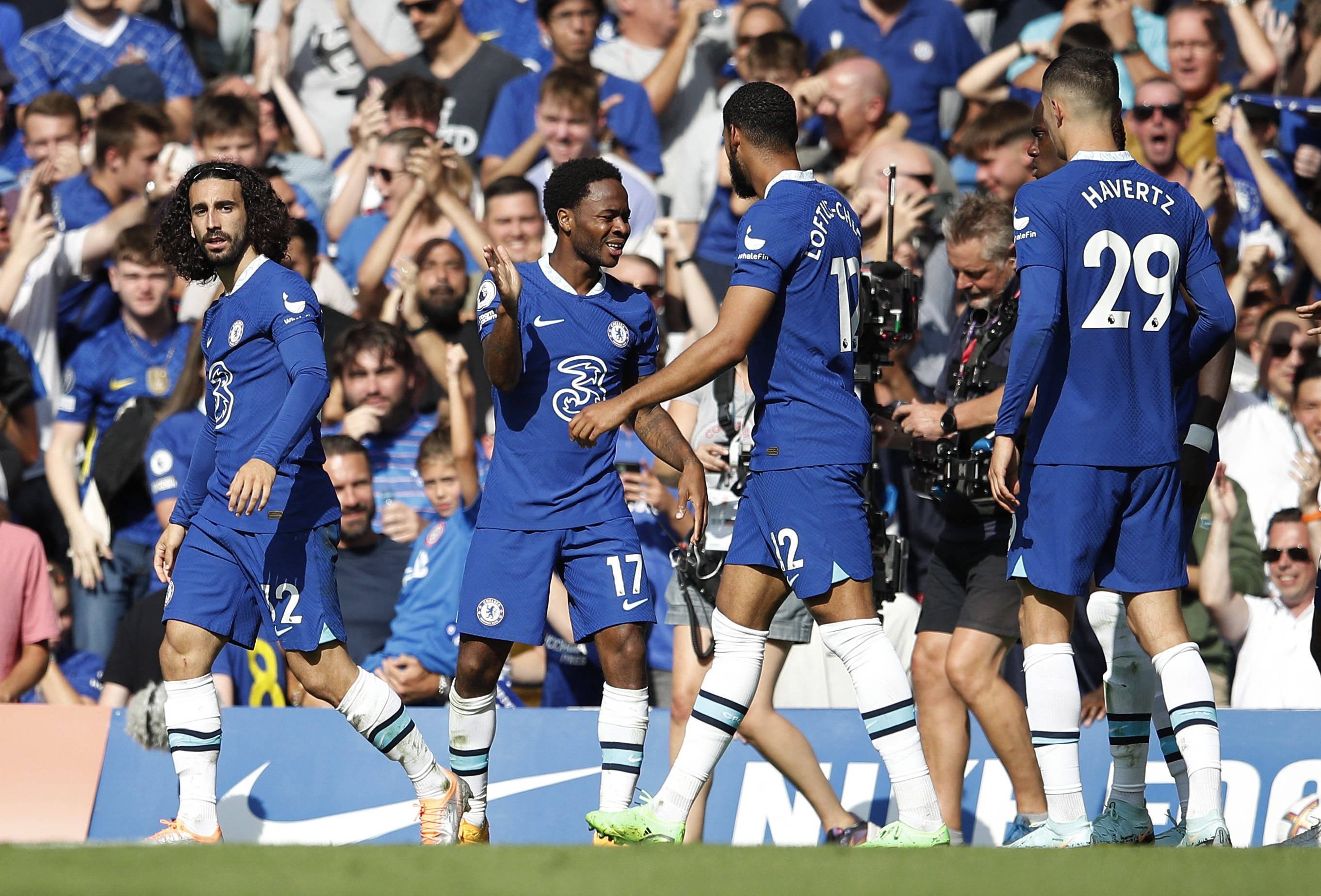 姆本扎：我和铁人签了两年合同，下赛季在中超继续为铁人效力（姆本扎：已与铁人签两年合同，下赛季将继续在中超为铁人征战）