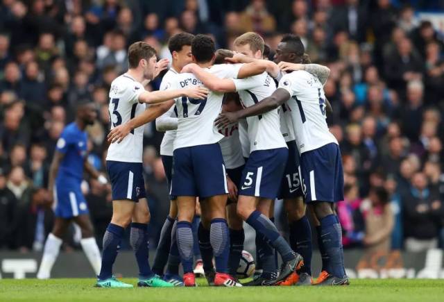 马竞本赛季西甲仅18分钟落后且全先进球，而巴萨逆转拿分最多（马竞本季西甲仅落后18分钟且场场先拔头筹，巴萨逆转抢分最多）